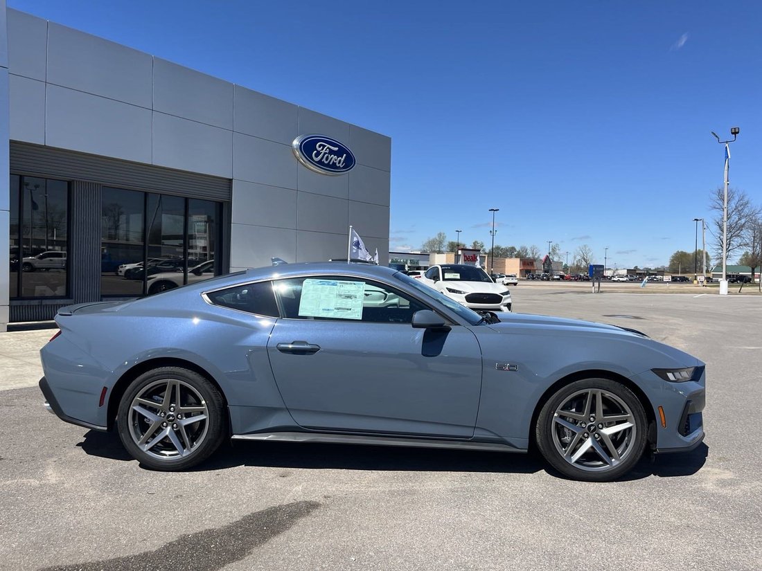 Coupe in Covington, TN, United States 2 - 14016402