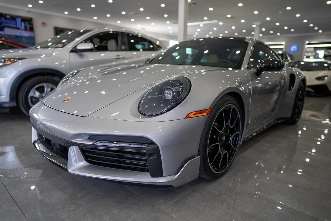 Coupe in Edgewater, NJ, United States 3 - 14018151