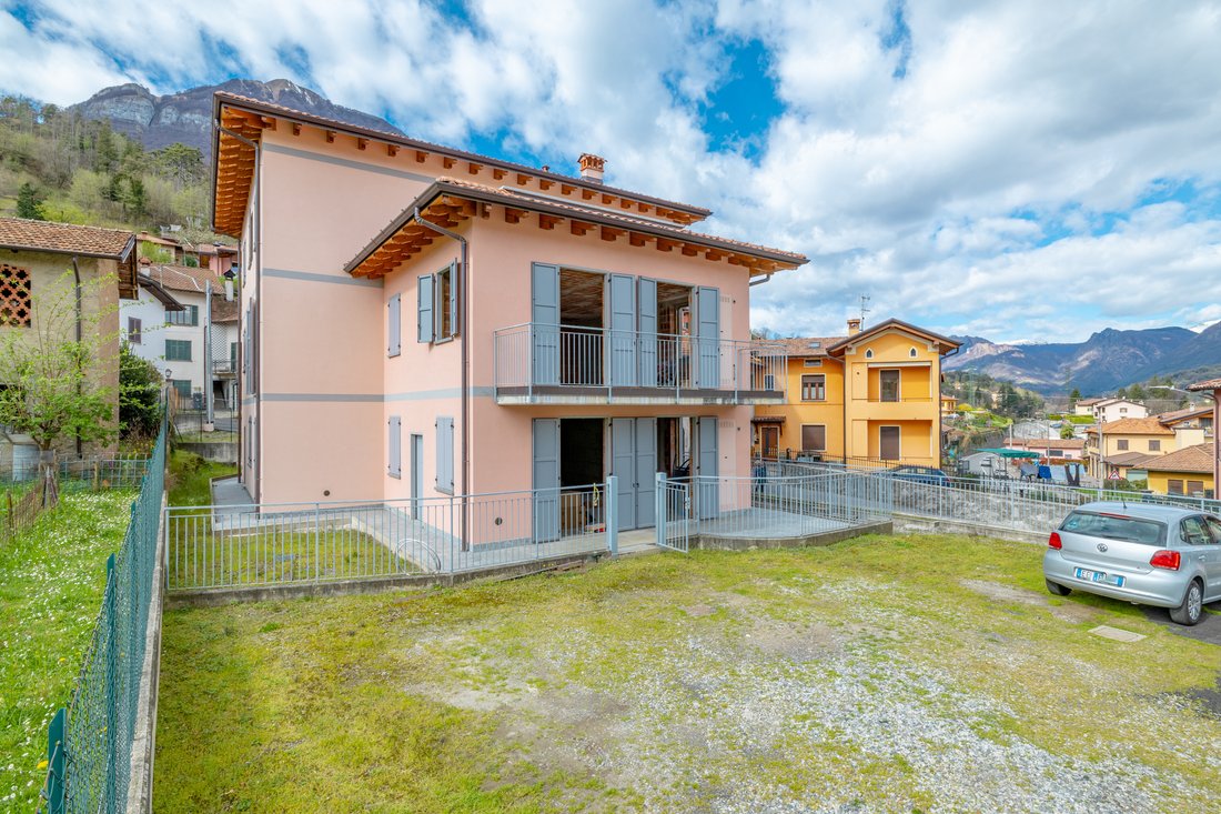 Anwesen in Menaggio, Lombardei, Italien 1 - 14019145