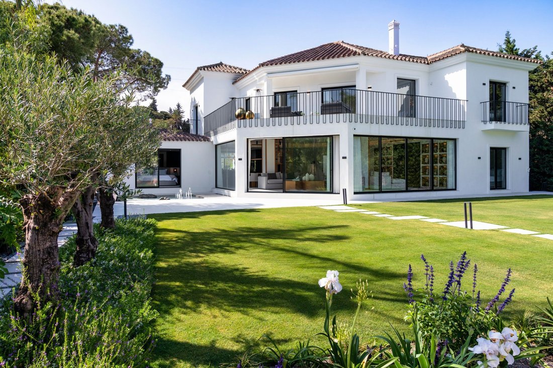 Villa in Marbella, Andalusia, Spain 1 - 14025904