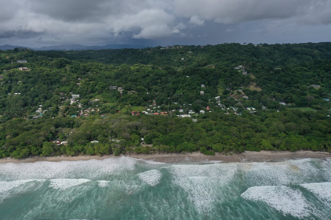 Terreno a Santa Teresa Beach, Provincia di Puntarenas, Costa Rica 1 - 14001876