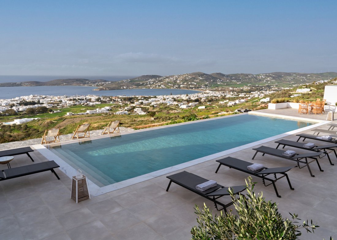 Villa in Paros, Aegean, Greece 1 - 14026007