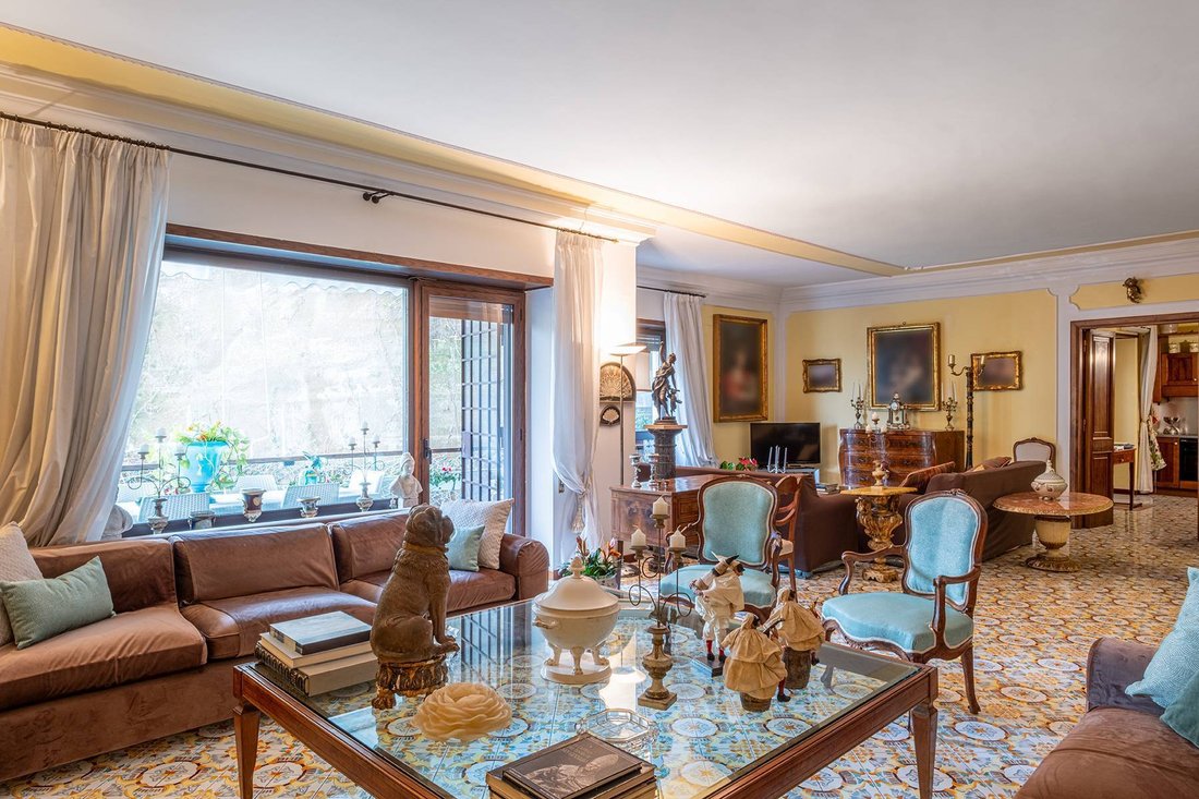 Apartment in Posillipo, Naples, Campania 1 - 14020131