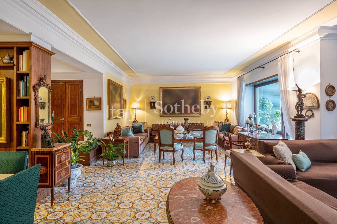 Apartment in Posillipo, Naples, Campania 2 - 14020131