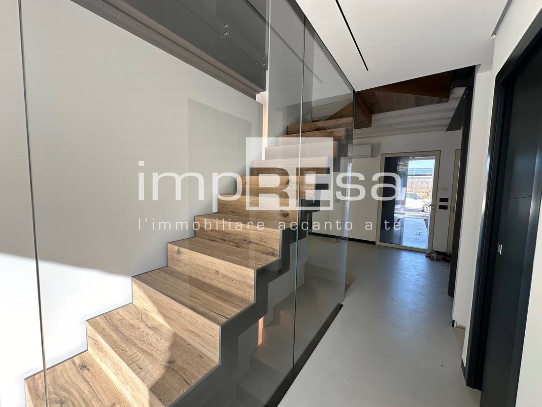 Villa in Ponzano, Veneto, Italy 1 - 14022216