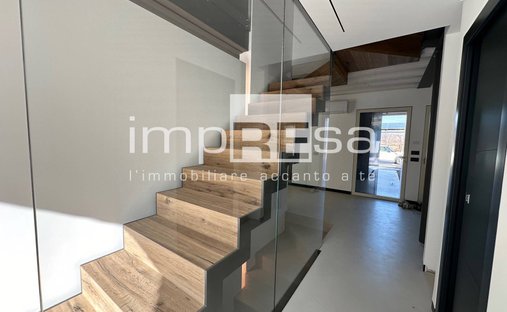 Villa in Ponzano, Veneto, Italy 1