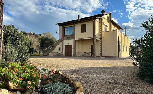Center, Follonica, Tuscany 1