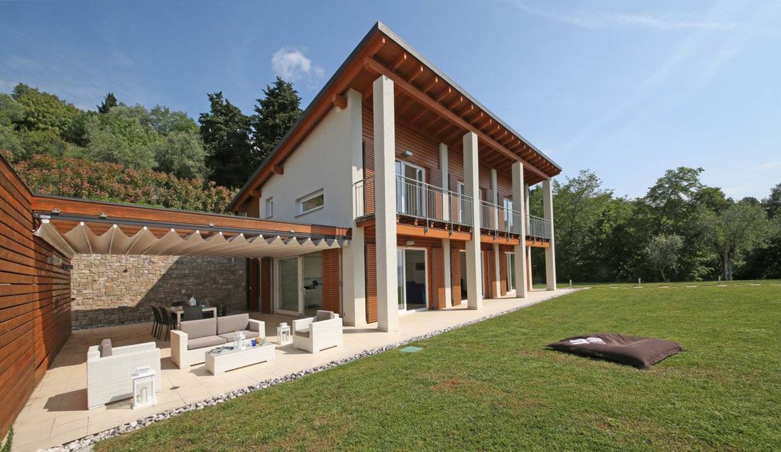 Villa in Gardone Riviera, Lombardy, Italy 1 - 14025416