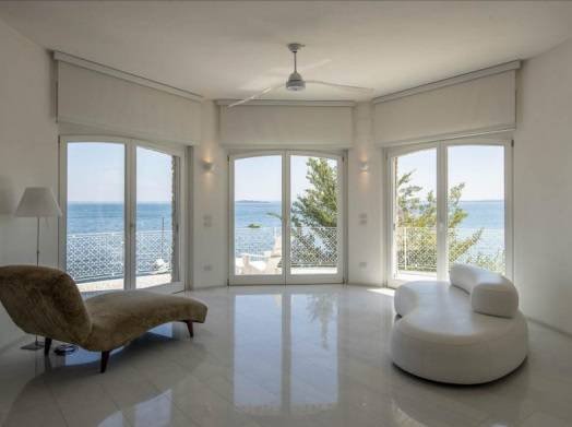 Villa in Manerba del Garda, Lombardy, Italy 4 - 14025427