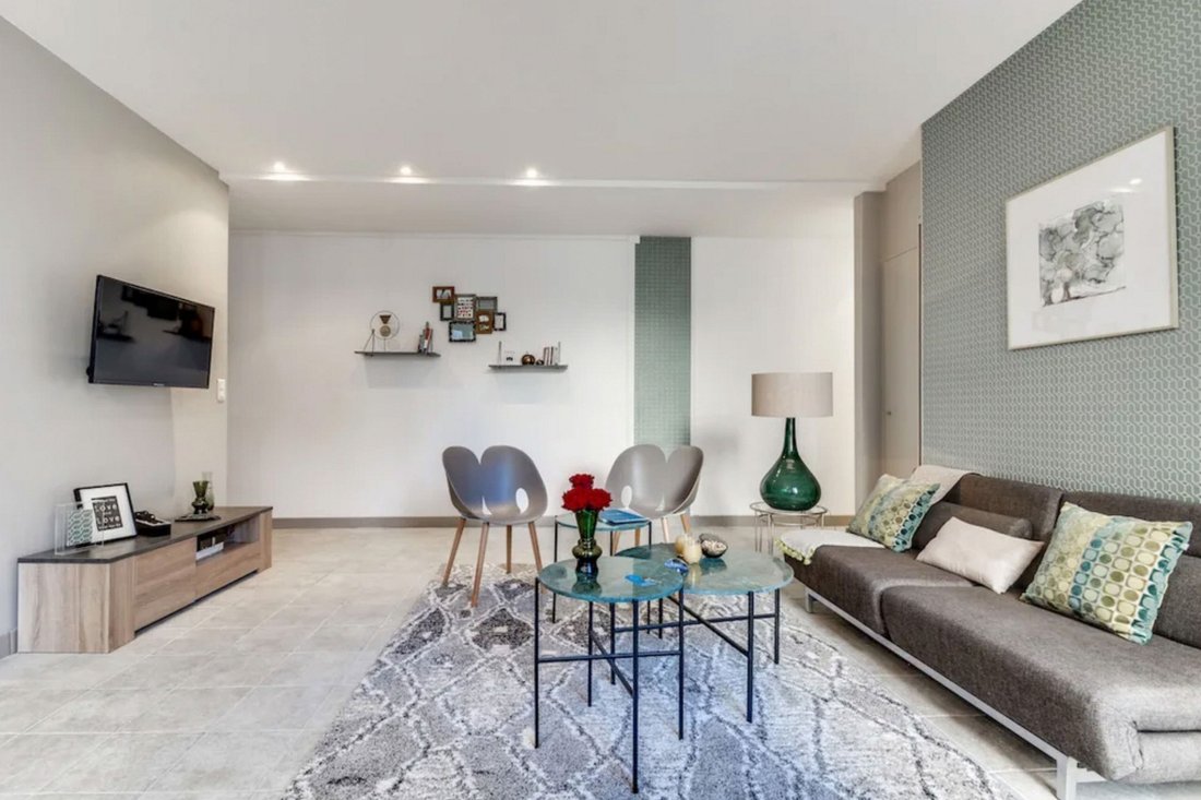 Apartment in Hoche-Friedland, Paris 8e Arrondissement, Paris 2 - 14025776