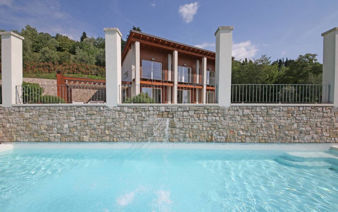 Villa in Gardone Riviera, Lombardy, Italy 4 - 14025416