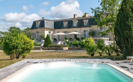 Villa in Bailly, Ile-de-France, France 1