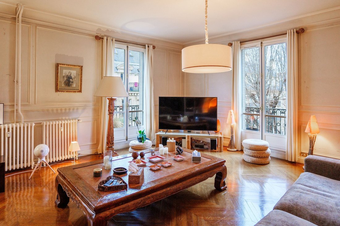 Apartment in Pereire-Malesherbes, Paris 17e Arrondissement, Paris 4 - 14025788