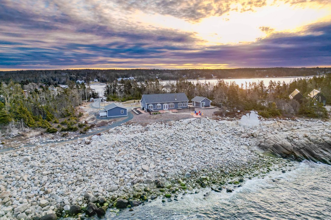 Coastal Bungalow In Indian Harbour, Nova Scotia, Canada For Sale (14029925)