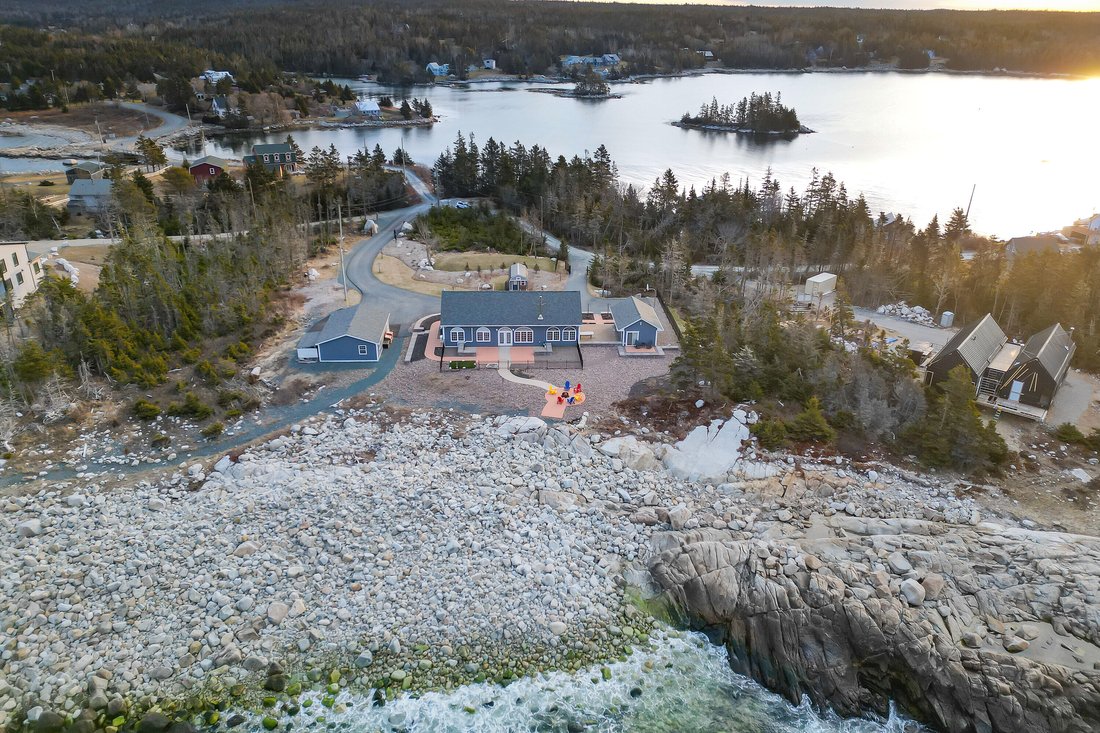 Coastal Bungalow In Indian Harbour, Nova Scotia, Canada For Sale (14029925)
