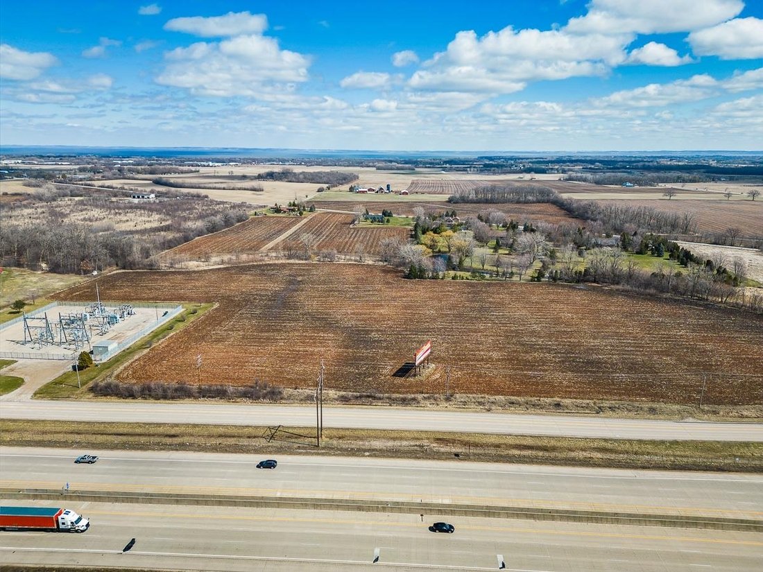 Land in Oshkosh, Wisconsin, United States 2 - 14016134
