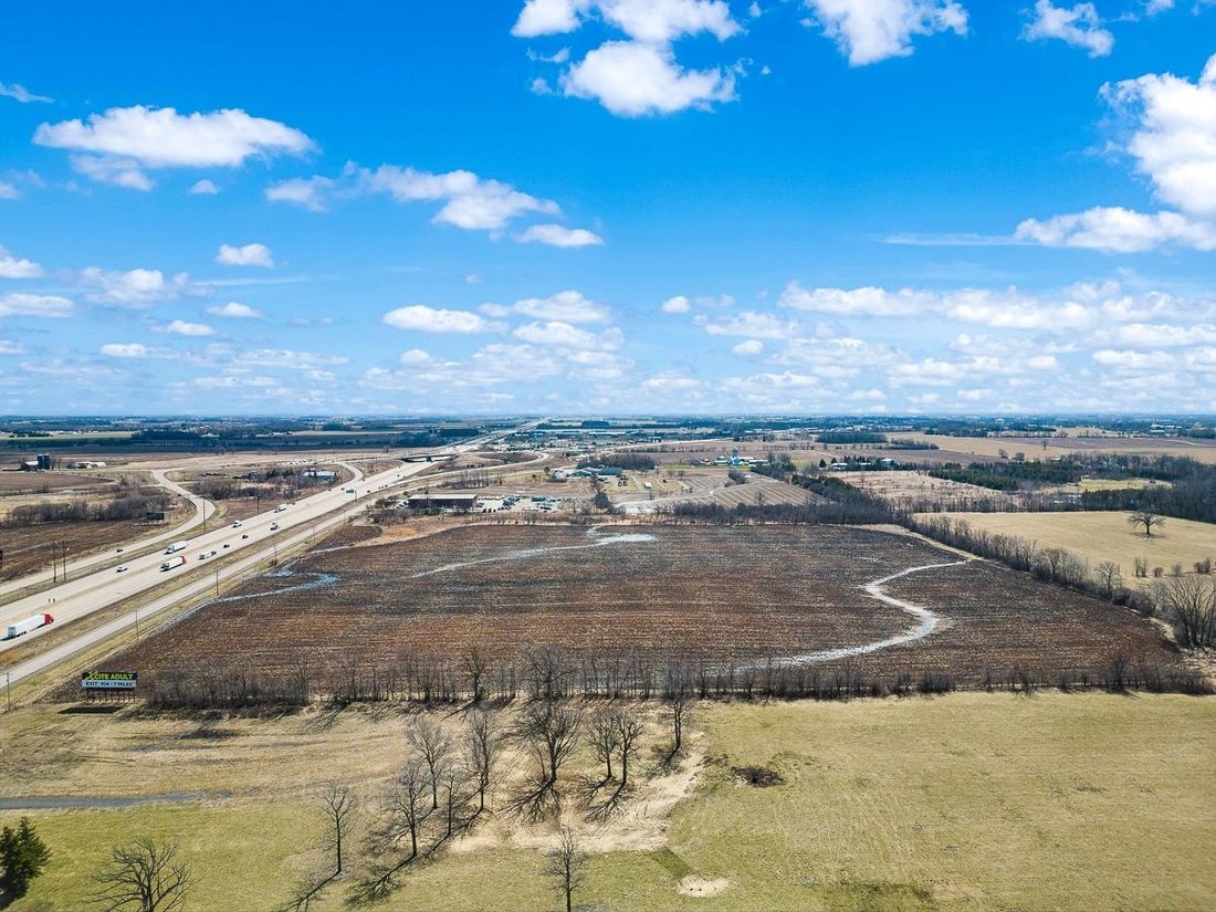 Land in Oshkosh, Wisconsin, United States 2 - 14015242