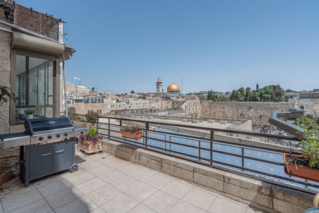 The One And Only Closest Living Space In Jerusalem, Jerusalem District
