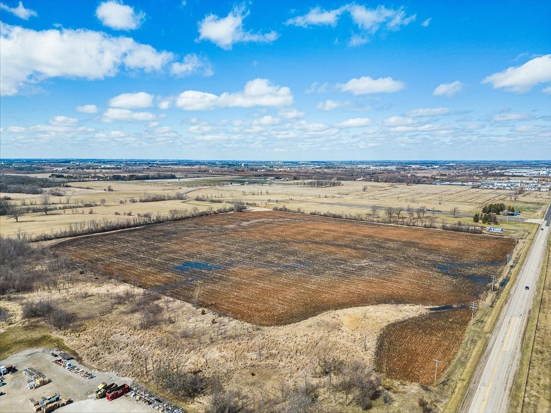 Land in Oshkosh, Wisconsin, United States 3 - 14015242