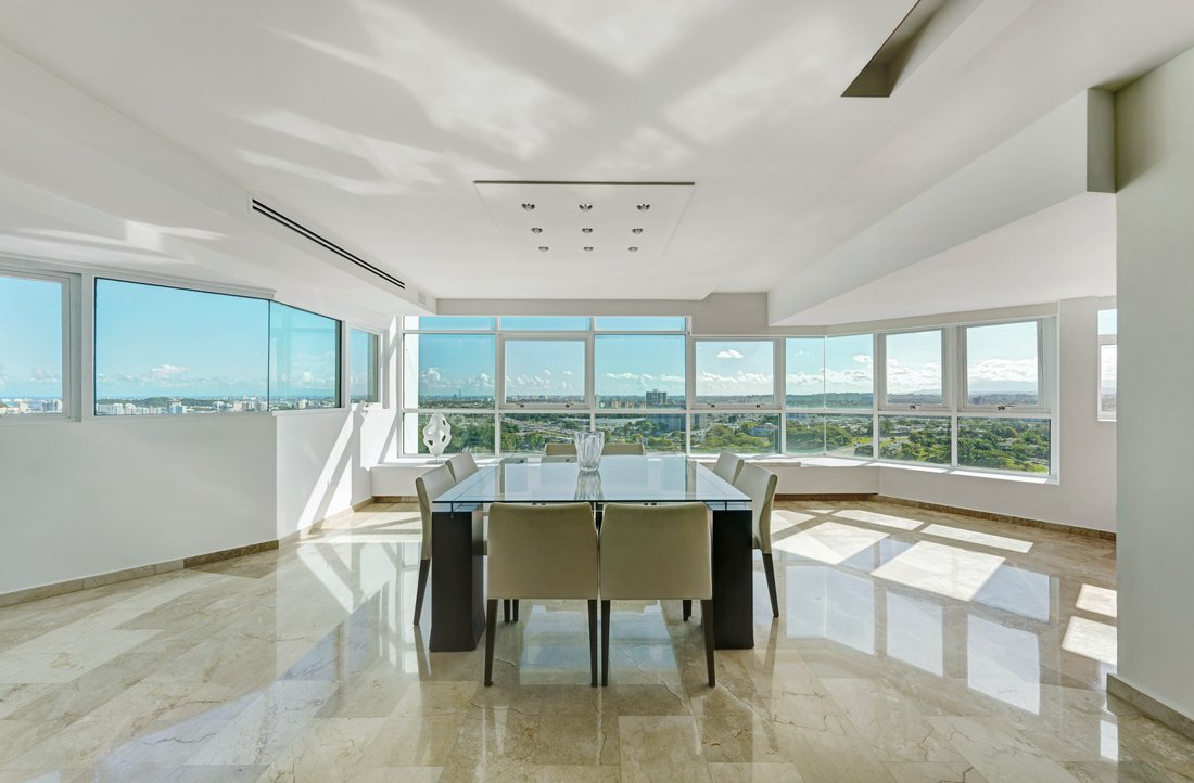 Stylish Abode At La Cima De Torrimar In Guaynabo, Guaynabo, Puerto Rico