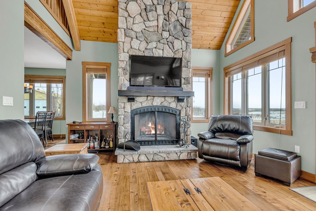 Come Home To The Country In White Sands, Alberta, Canada For Sale