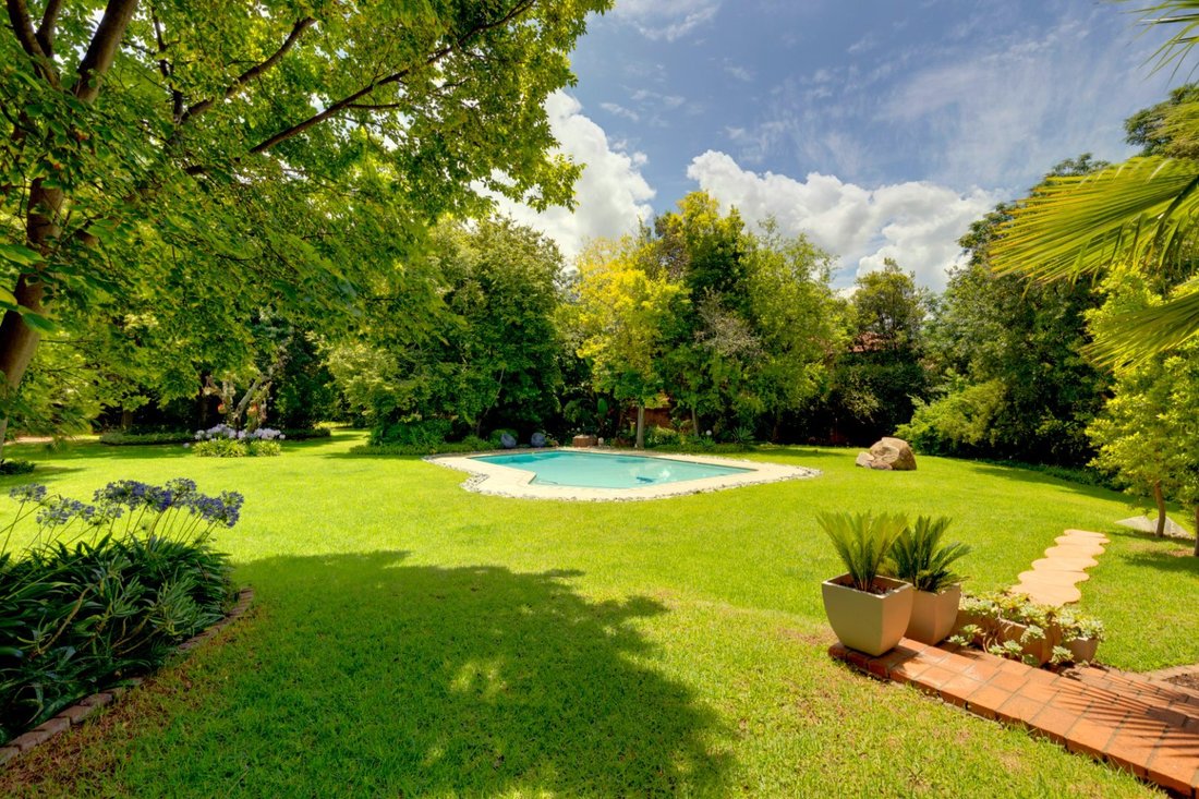 Estate in Lone Hill, Gauteng, South Africa 2 - 14035585