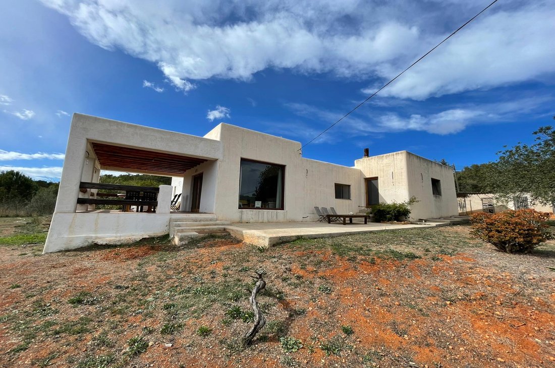 Villa in Santa Gertrudis de Fruitera, Santa Eularia des Riu, Balearic Islands 1 - 14032072