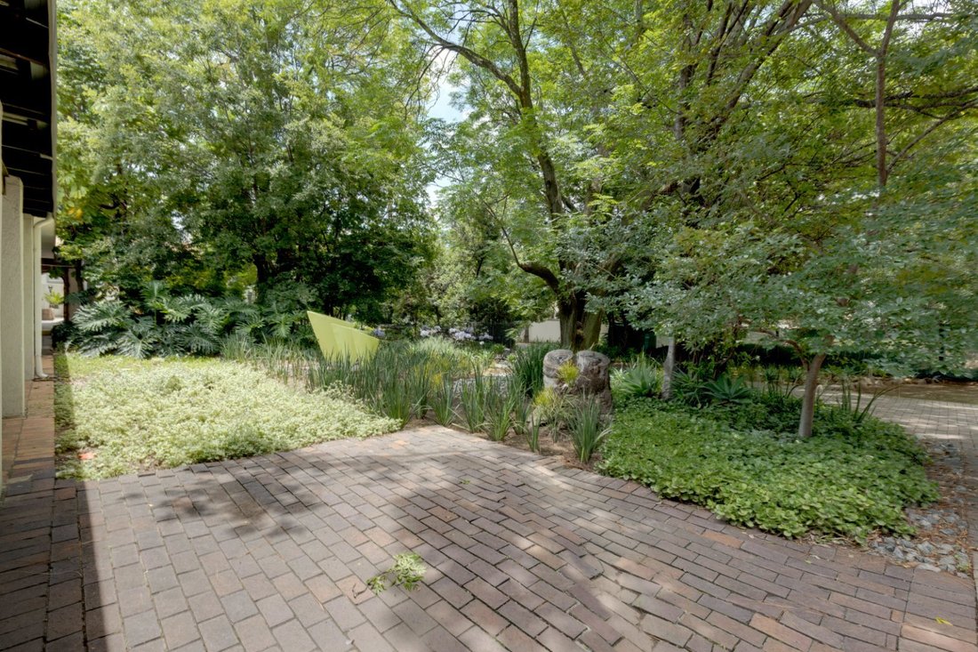 Estate in Lone Hill, Gauteng, South Africa 4 - 14035585