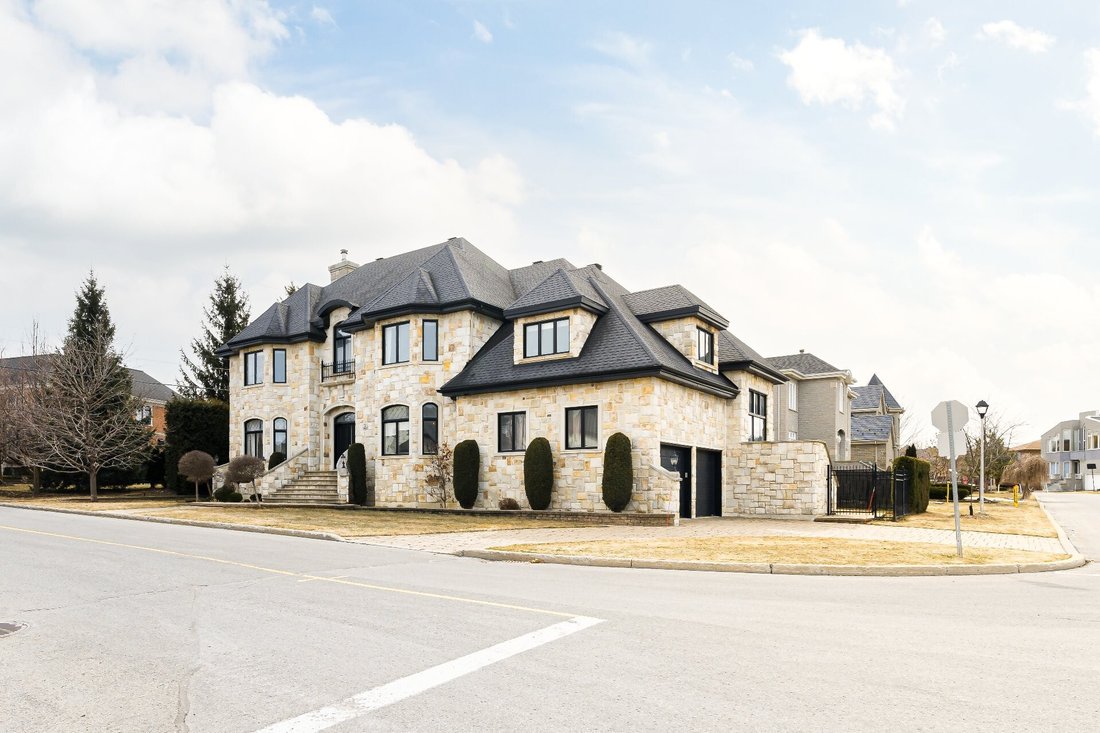 A Residence That Redefines Upscale In Dollard Des Ormeaux, Quebec