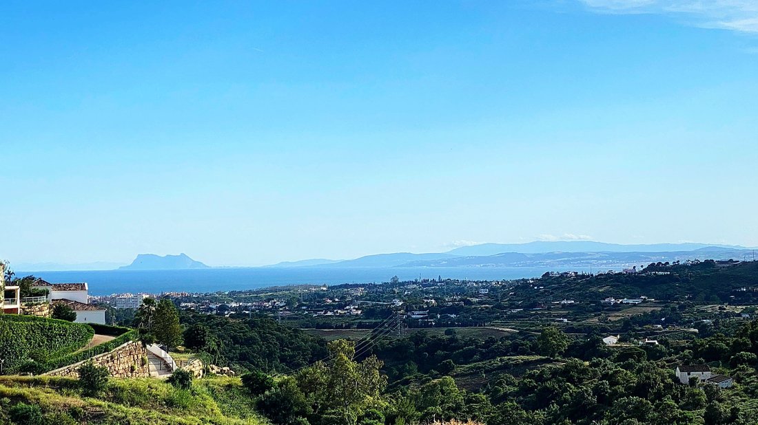 Land in Estepona, Andalusia, Spain 2 - 13458397