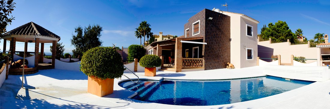 Villa in Estepona, Andalusien, Spanien 5 - 13979456