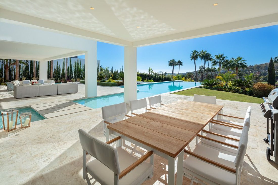 Villa in Nueva Andalucia, Marbella, Spain 4 - 12645967