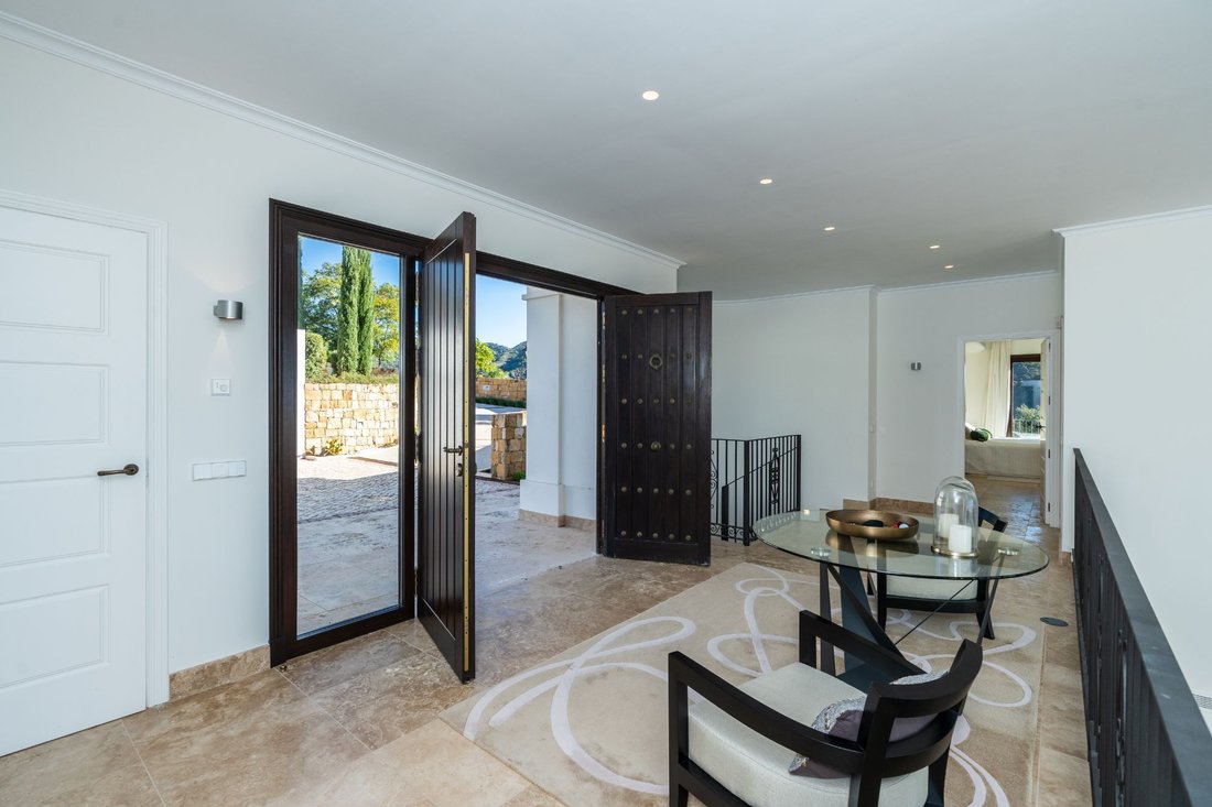 Villa in Benahavis, Andalusia, Spain 2 - 13642778