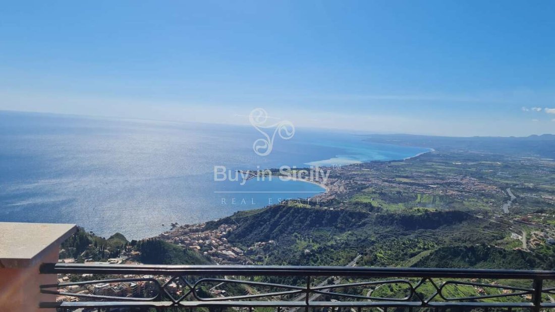 House in Castelmola, Sicily, Italy 1 - 14044423