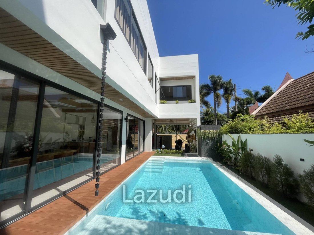 Villa in Rawai, Phuket, Thailand 1 - 14046751