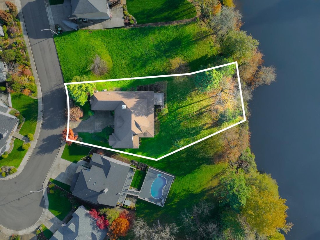 House in Roseburg, Oregon, United States 3 - 14045970