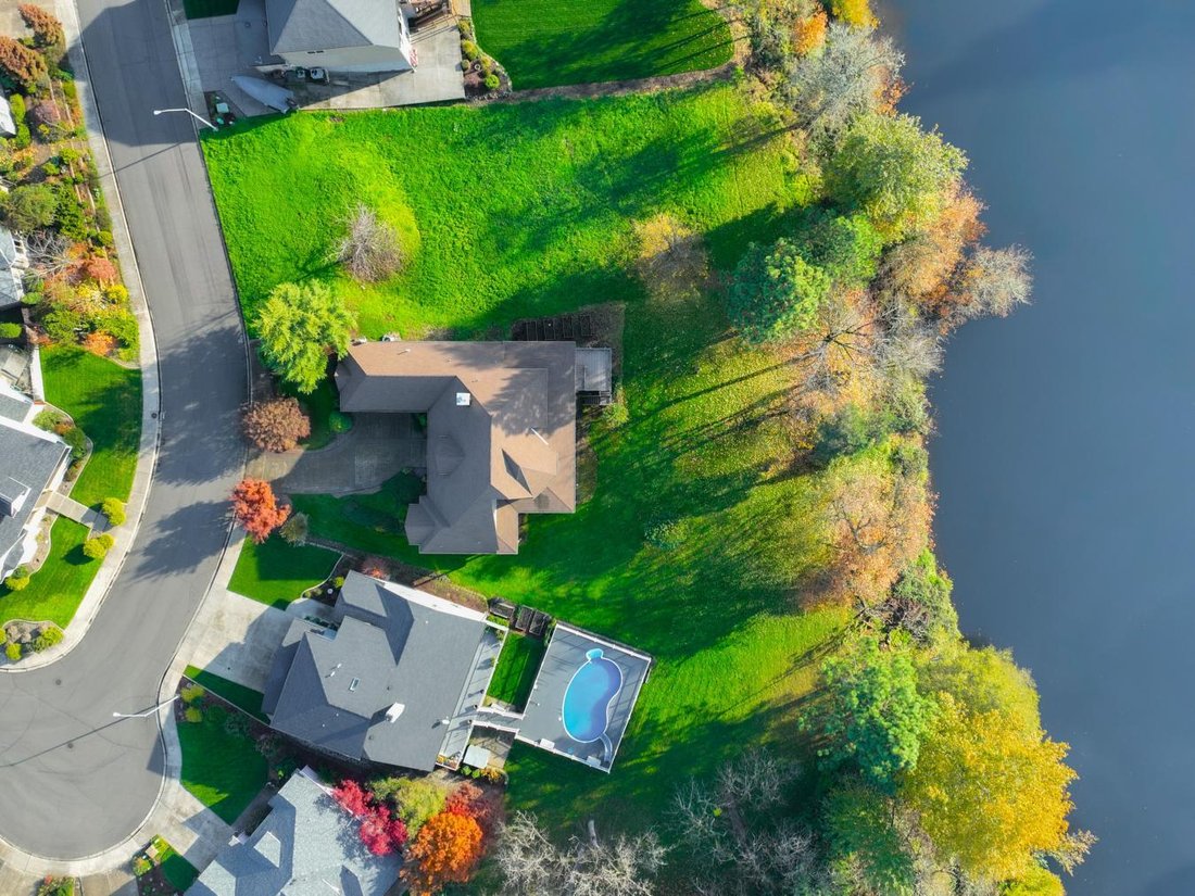 House in Roseburg, Oregon, United States 2 - 14045970