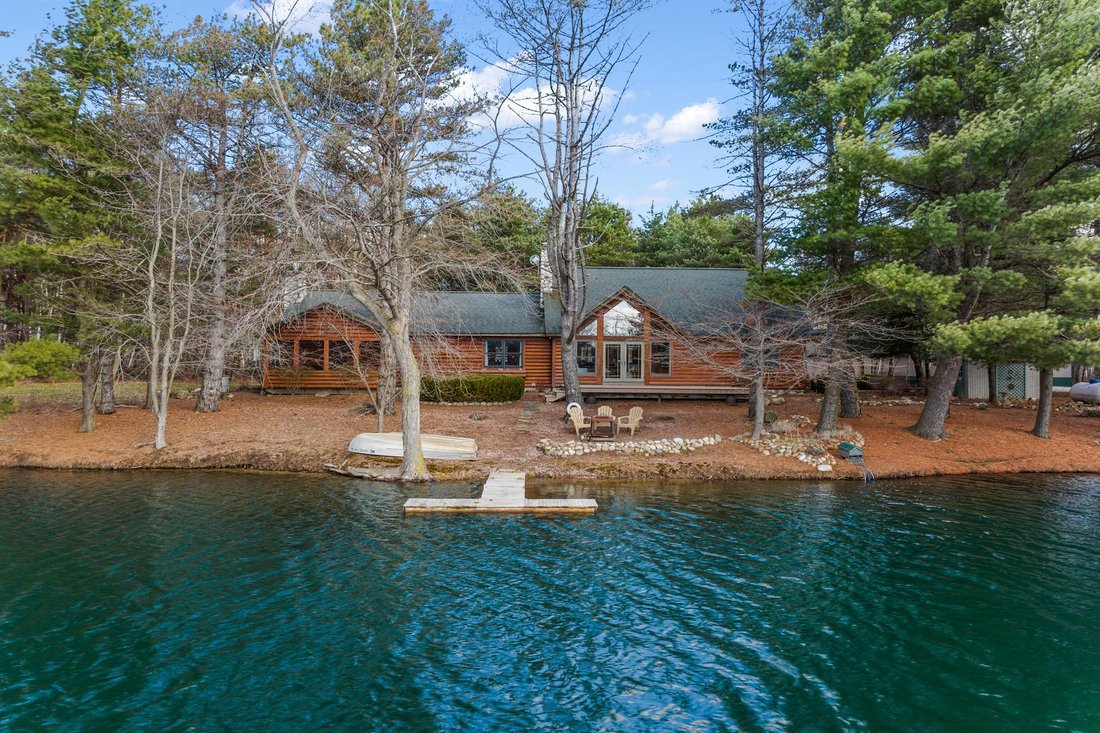 House in Helena, Michigan, United States 2 - 14044676