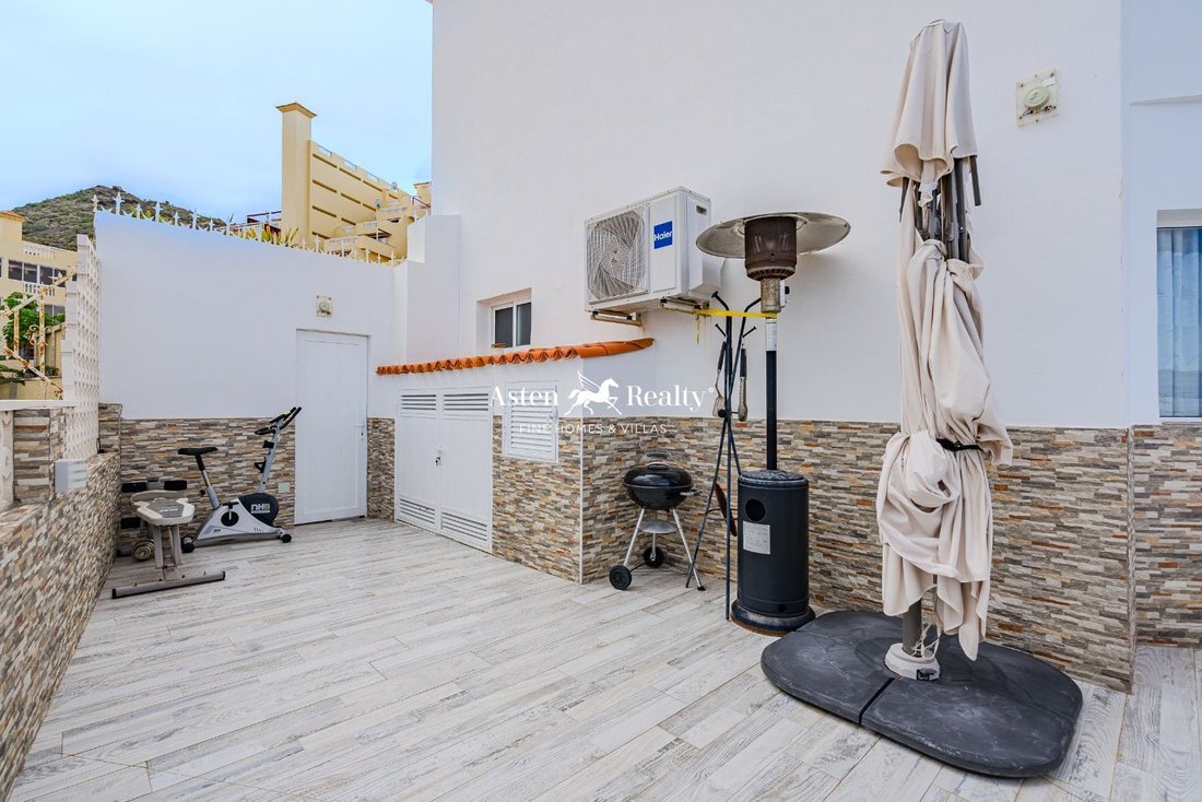 Bungalow in Costa Adeje, Adeje, Canary Islands 3 - 14047093
