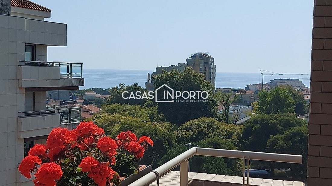 Apartment in Cedofeita, Santo Ildefonso, Se, Miragaia, Sao Nicolau e Vitoria, Porto District, Portugal 1 - 14045349