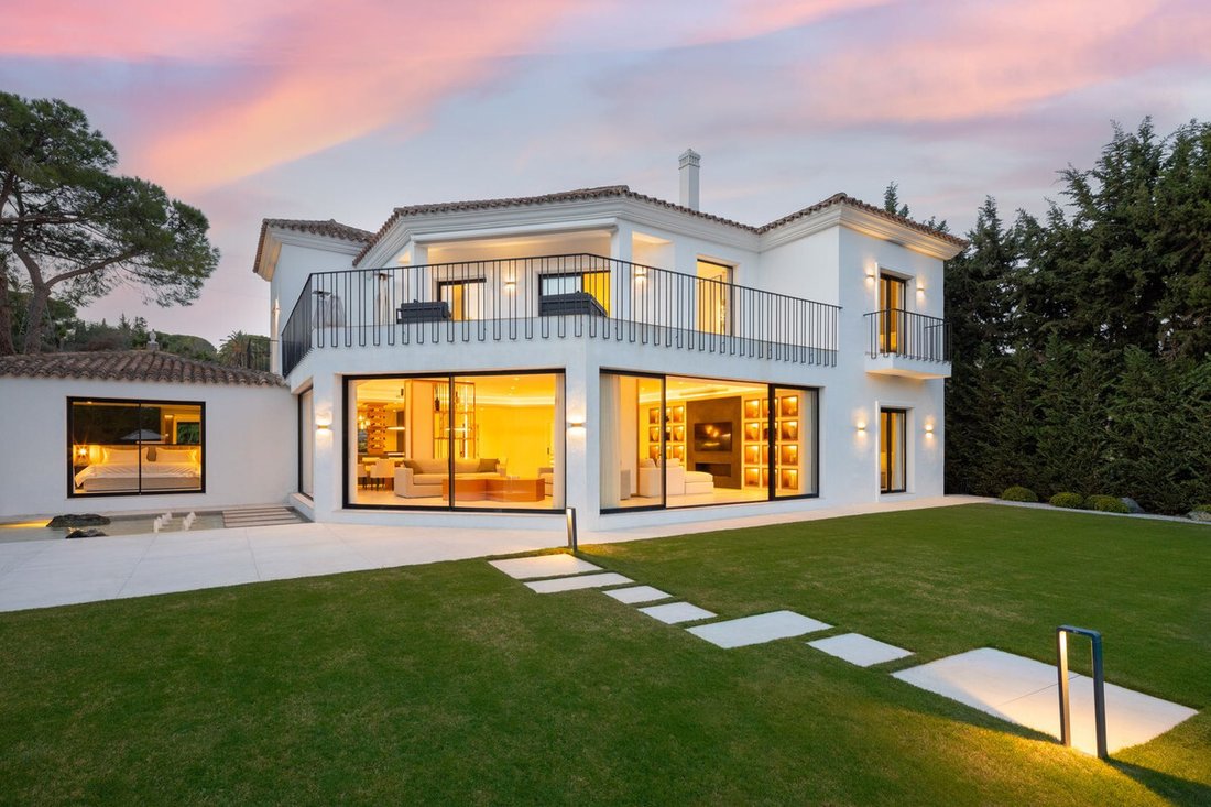 Villa in Puerto Banus, Marbella, Spain 2 - 14045640