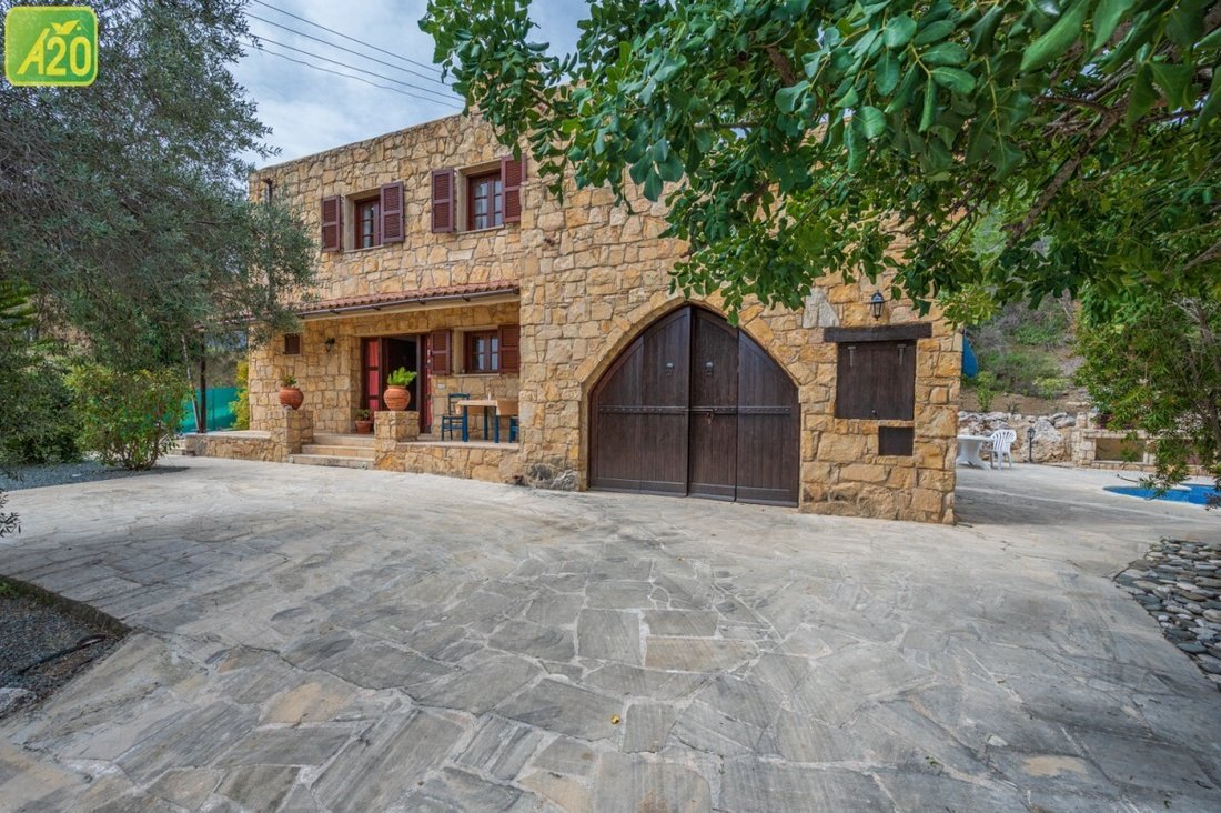 Villa in Lysos, Paphos, Cyprus 1 - 14051160