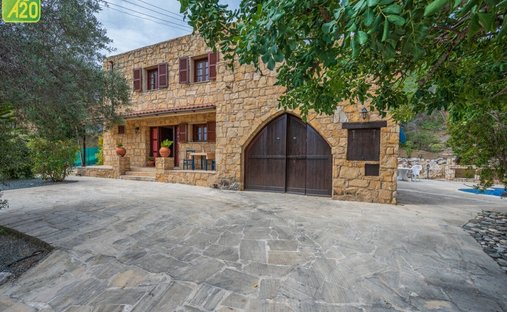 Villa in Lysos, Paphos, Cyprus 1