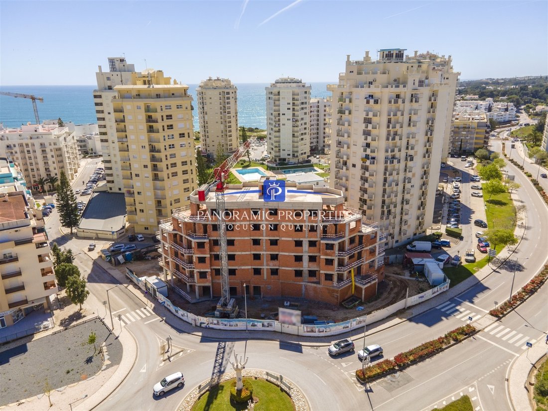 Unique And Modern 3 Bedroom Apartments In Armação De Pêra, Algarve