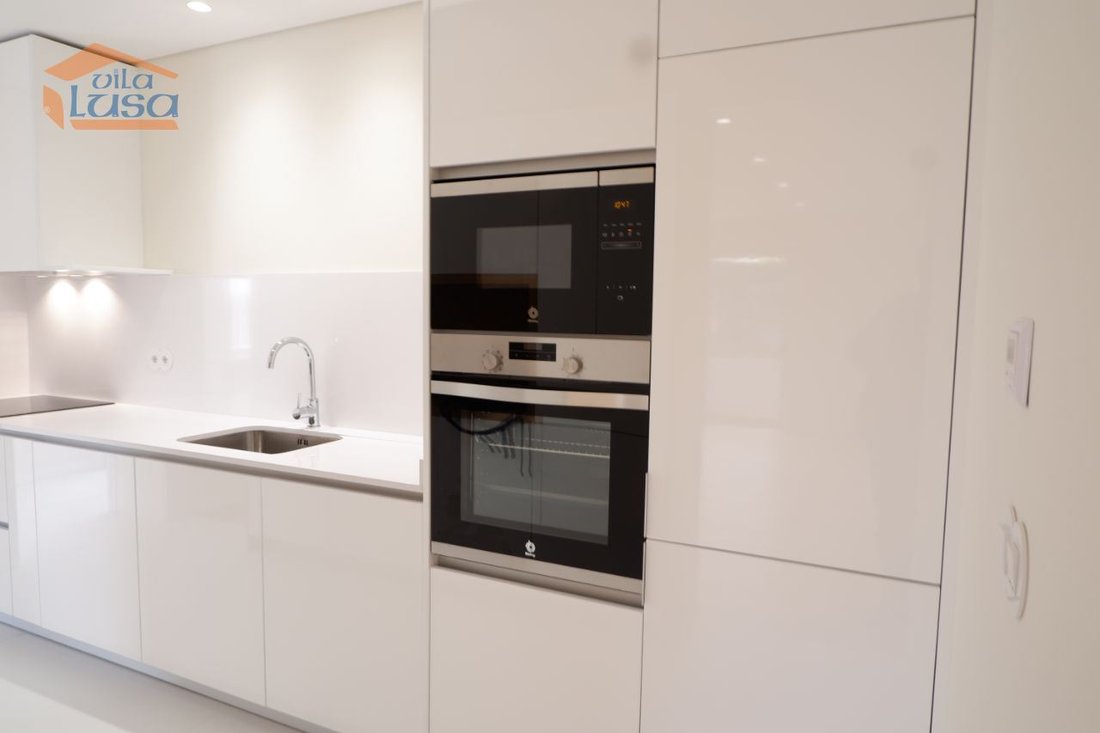 Apartment in Lordelo do Ouro e Massarelos, Porto District, Portugal 1 - 14052101