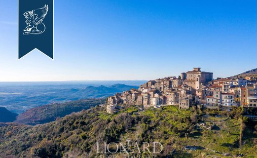 Castillo en San Polo dei Cavalieri, Lacio, Italia 1