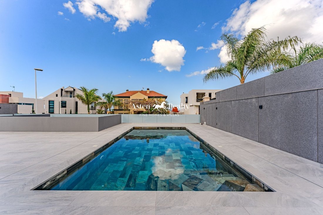 Villa in Costa Adeje, Adeje, Canary Islands 3 - 14053807