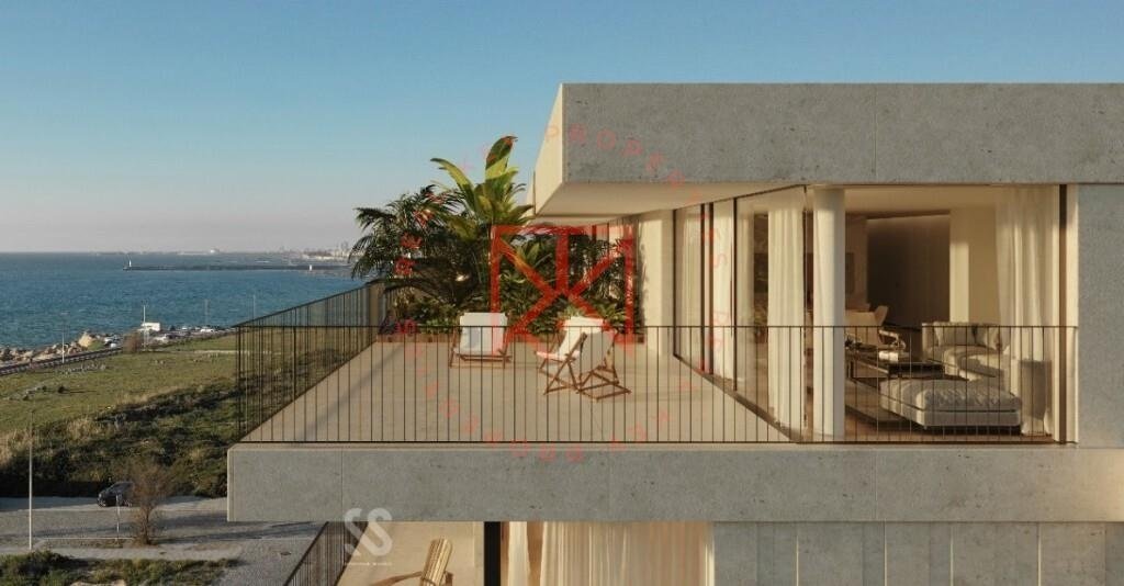 Apartment in Mafamude e Vilar do Paraiso, Porto District, Portugal 1 - 14050868