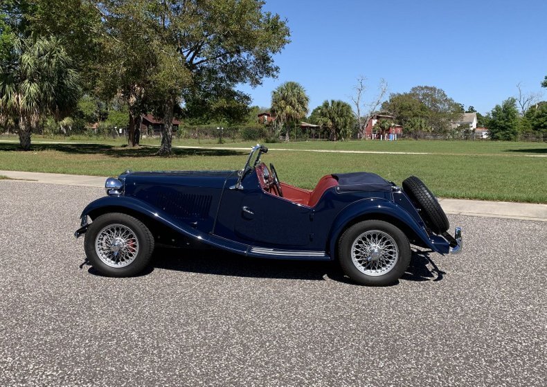 Body Off Restoration  Incredible Color Combination  Right Hand Drive! in Clearwater, United States 2 - 14061556