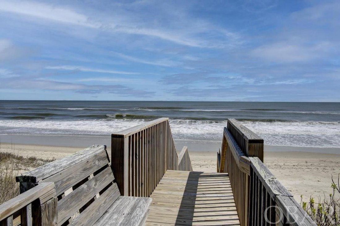 House in Corolla, North Carolina, United States 4 - 14058126
